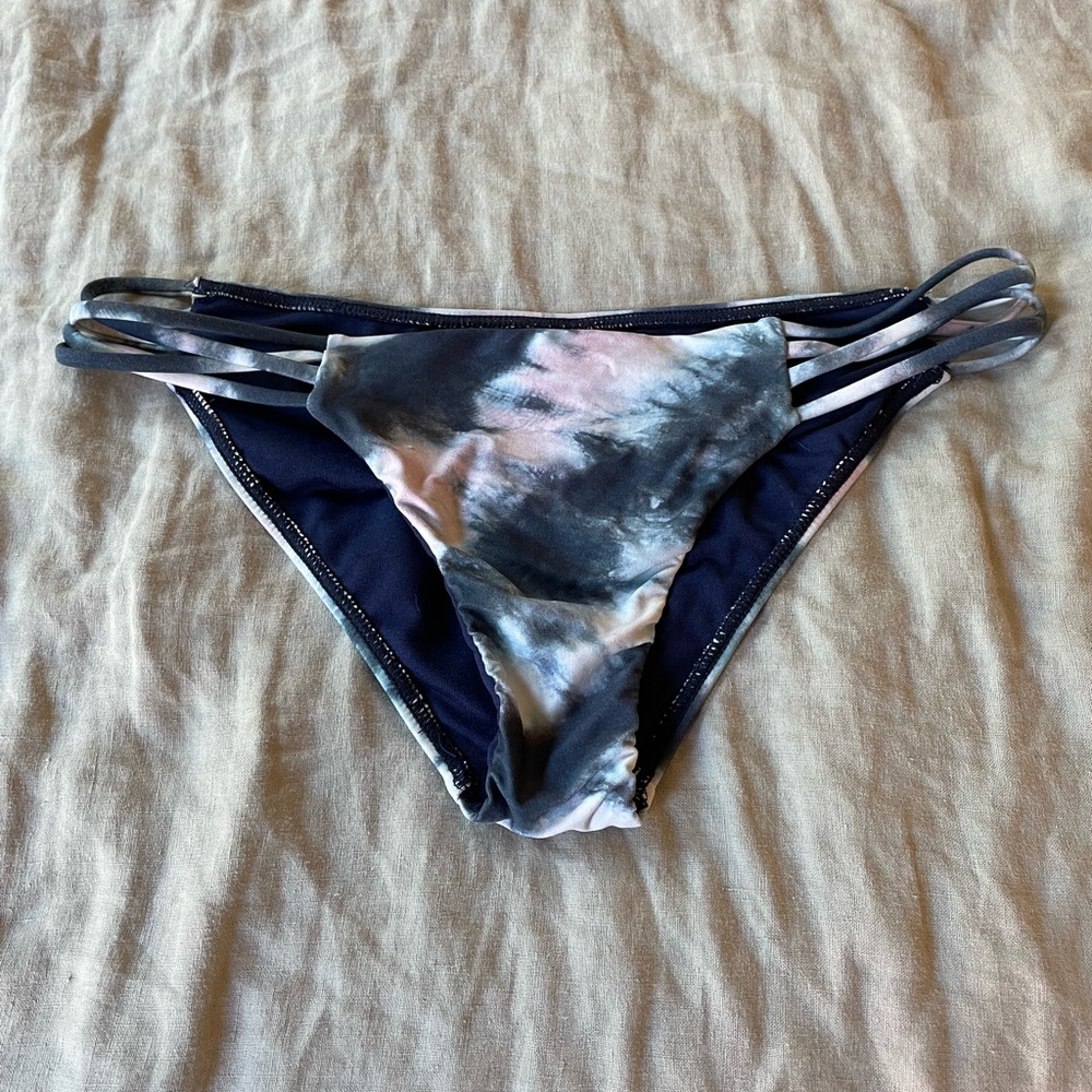 Billabong tie dye bottoms